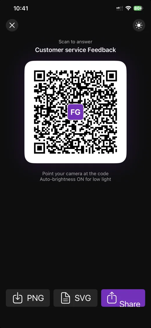A full-screen QR code with the form name above it and buttons to download it as PNG or SVG